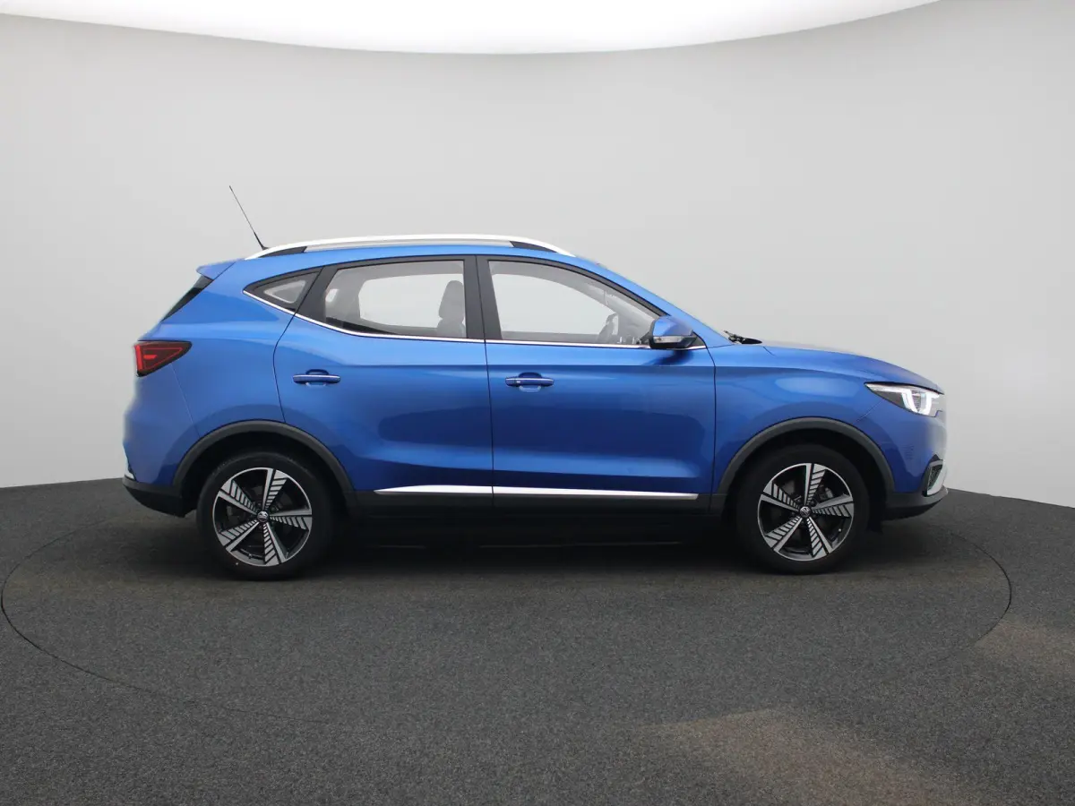 Luxury 45 kWh | Leder | Panoramadak | CarPlay | Stoelverwarming | Camera |