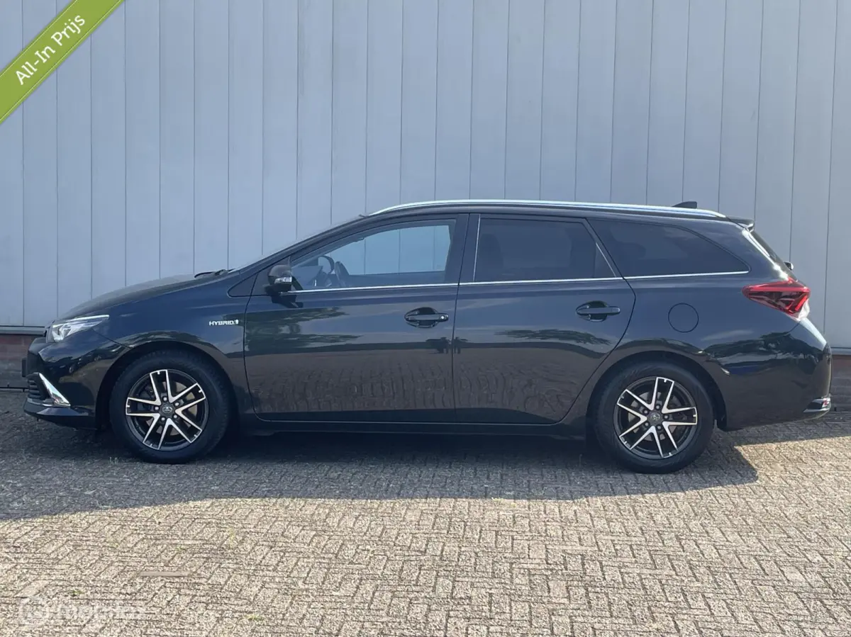 1.8 Hybrid Executive | Dealer onderhouden | LED koplampen | Panorama | Half leer | Camera | Navi |