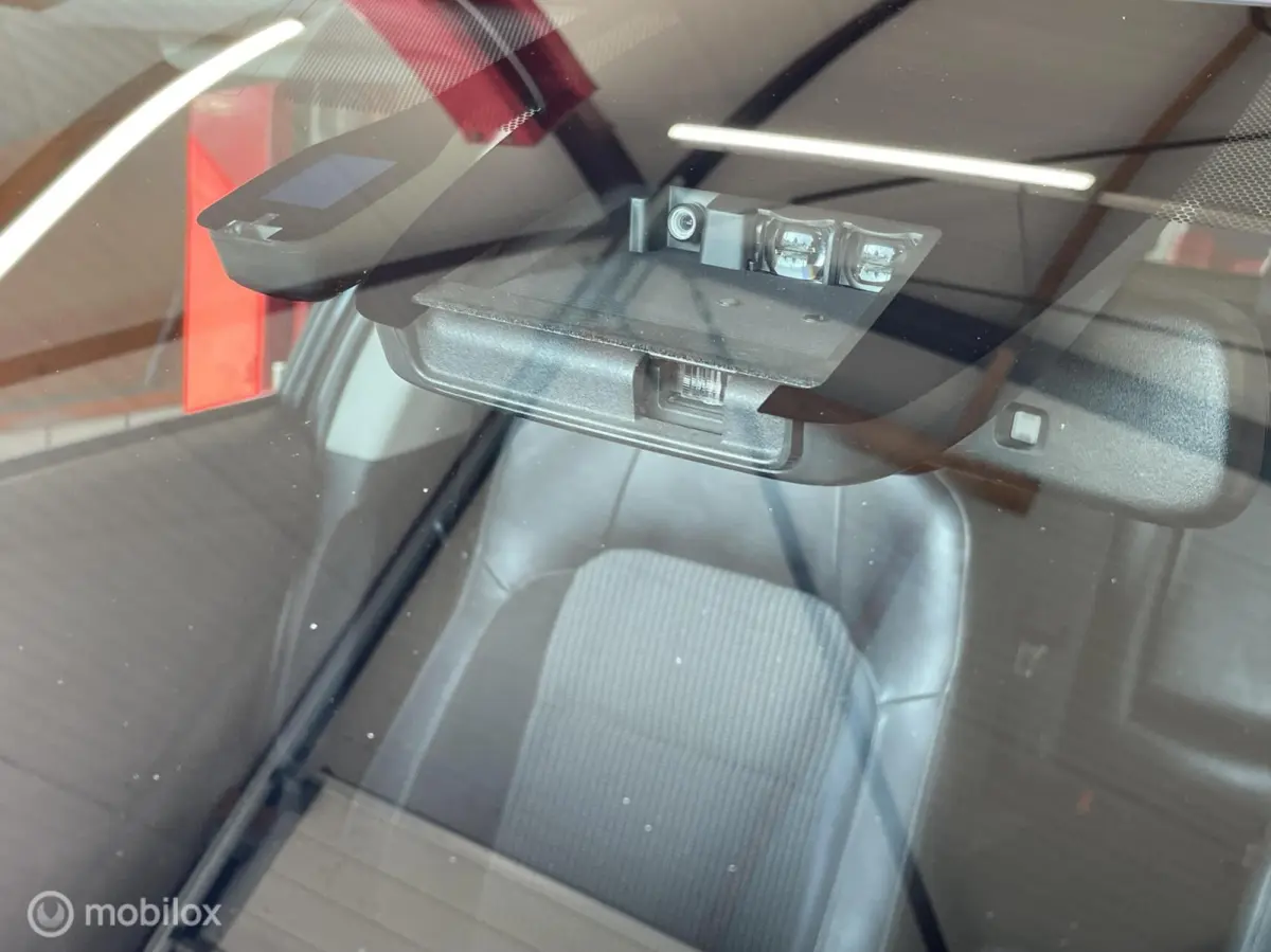1.8 Hybrid Executive | Dealer onderhouden | LED koplampen | Panorama | Half leer | Camera | Navi |
