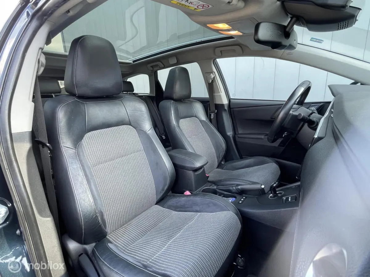 1.8 Hybrid Executive | Dealer onderhouden | LED koplampen | Panorama | Half leer | Camera | Navi |