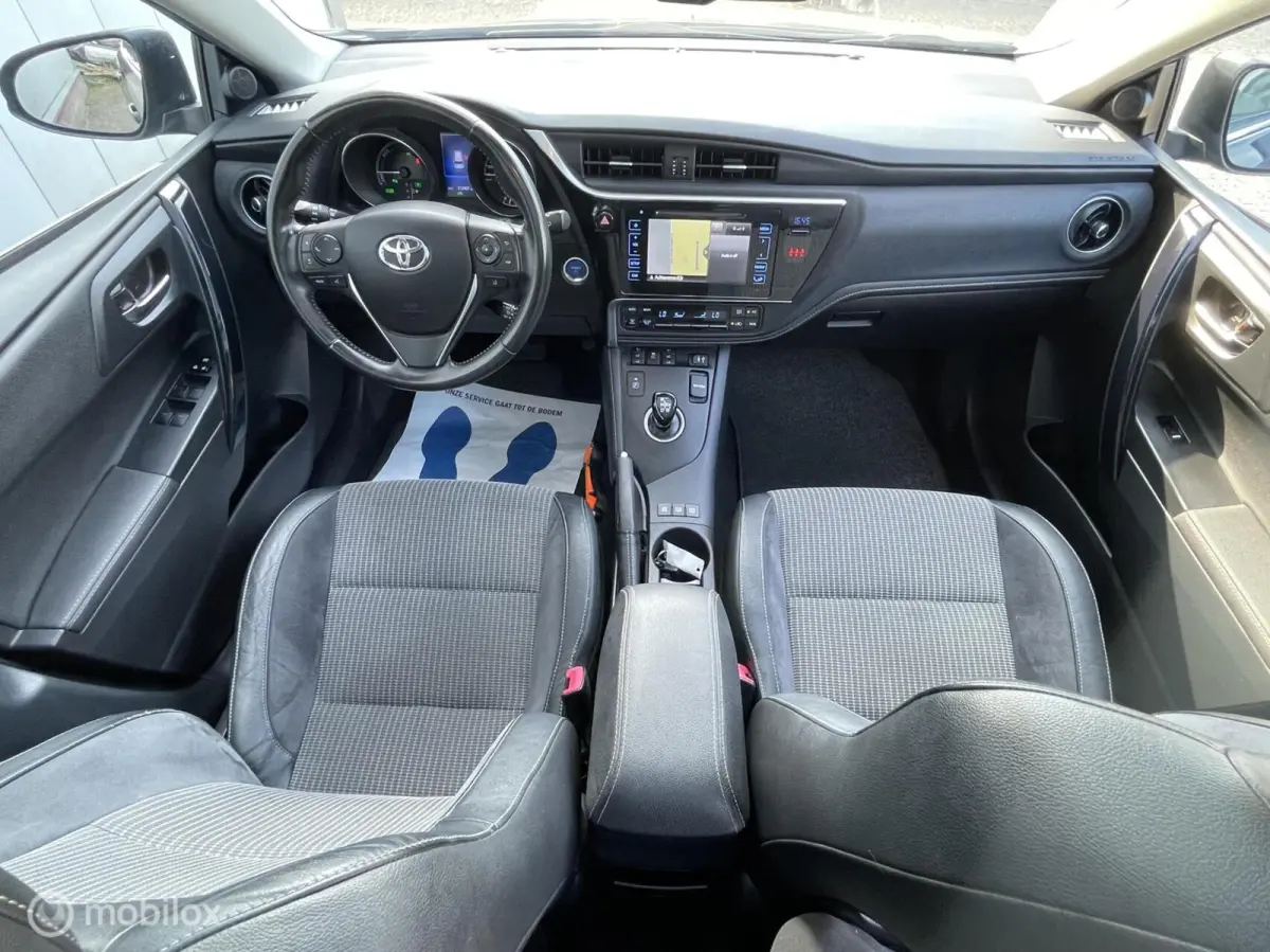 1.8 Hybrid Executive | Dealer onderhouden | LED koplampen | Panorama | Half leer | Camera | Navi |