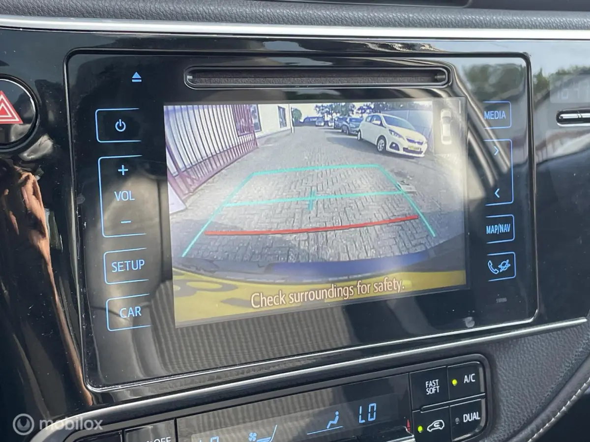 1.8 Hybrid Executive | Dealer onderhouden | LED koplampen | Panorama | Half leer | Camera | Navi |