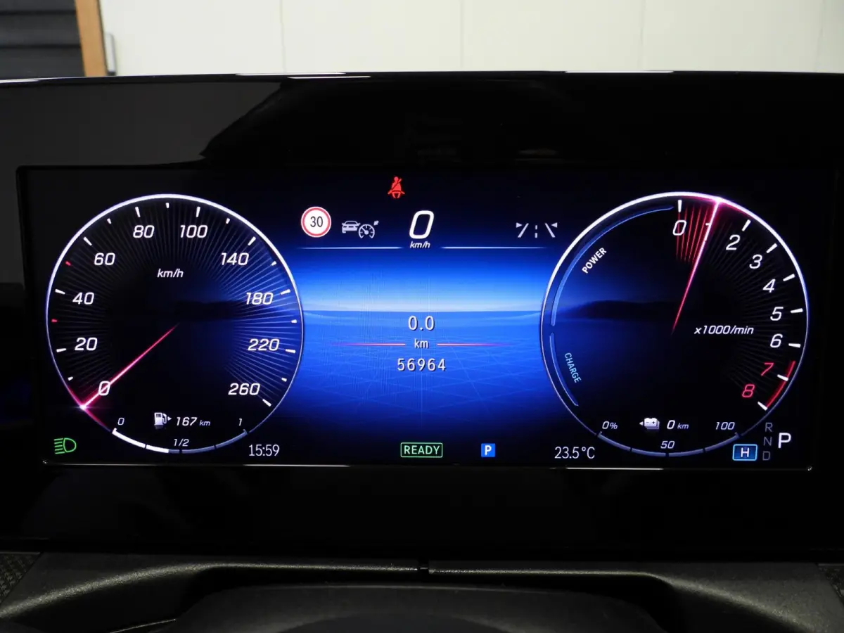 C300e Business Line NAVI/CAMERA/LED/SFEER/17"LMV!