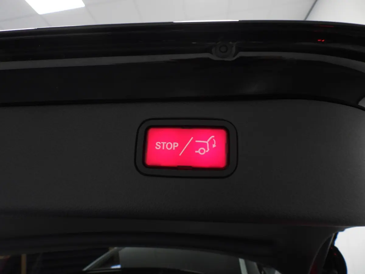 C300e Business Line NAVI/CAMERA/LED/SFEER/17"LMV!