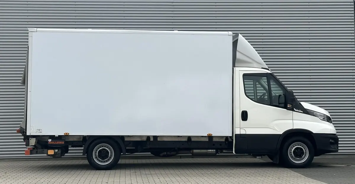 N1 35S16V 2.3 410 N1 Bakwagen met laadklep automaat