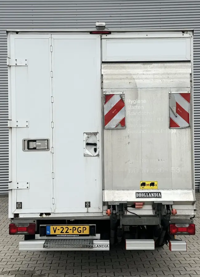 N1 35S16V 2.3 410 N1 Bakwagen met laadklep automaat