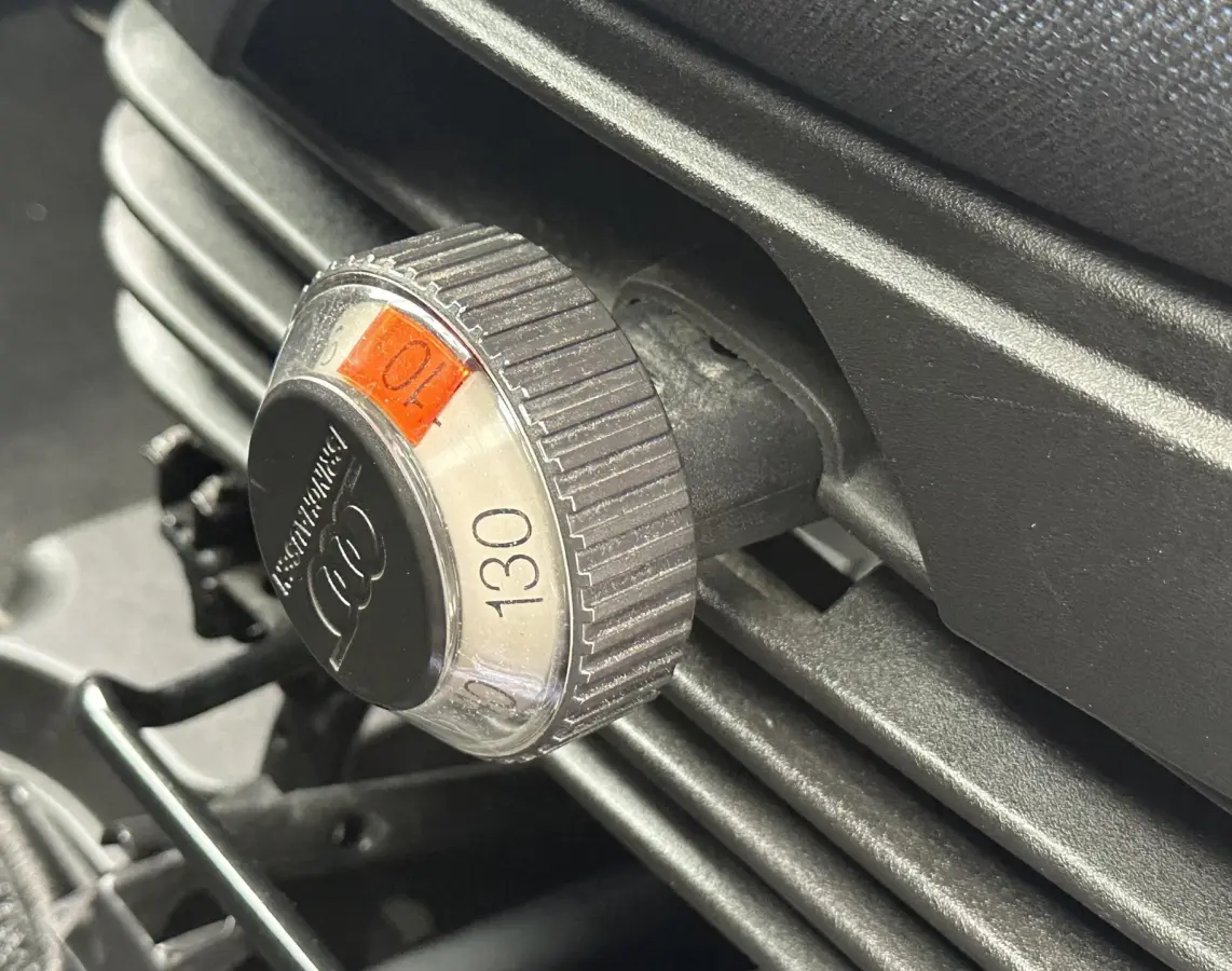 N1 35S16V 2.3 410 N1 Bakwagen met laadklep automaat