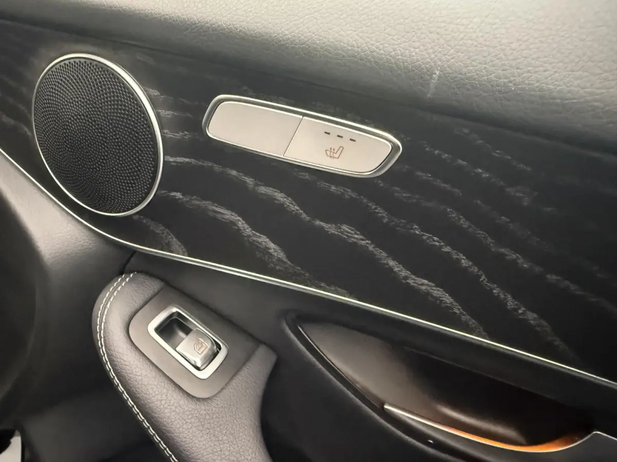 4MATIC Automaat PHEV AMG Line Navigatie Cruise Control Parkeersensoren Stoelverwarming Panorama dak Matrix LED-koplampen Virtual Cockpit Surround-systeem Burmester Inductielader
