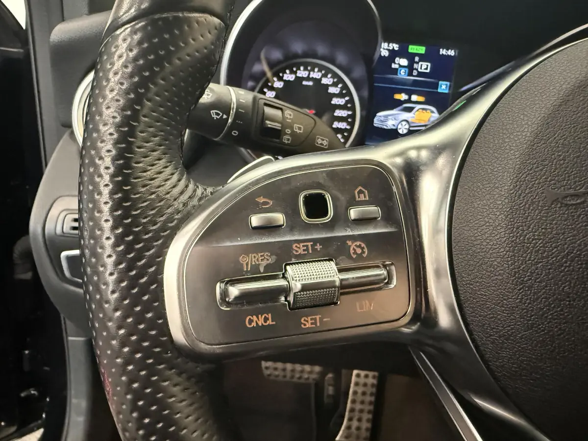 4MATIC Automaat PHEV AMG Line Navigatie Cruise Control Parkeersensoren Stoelverwarming Panorama dak Matrix LED-koplampen Virtual Cockpit Surround-systeem Burmester Inductielader