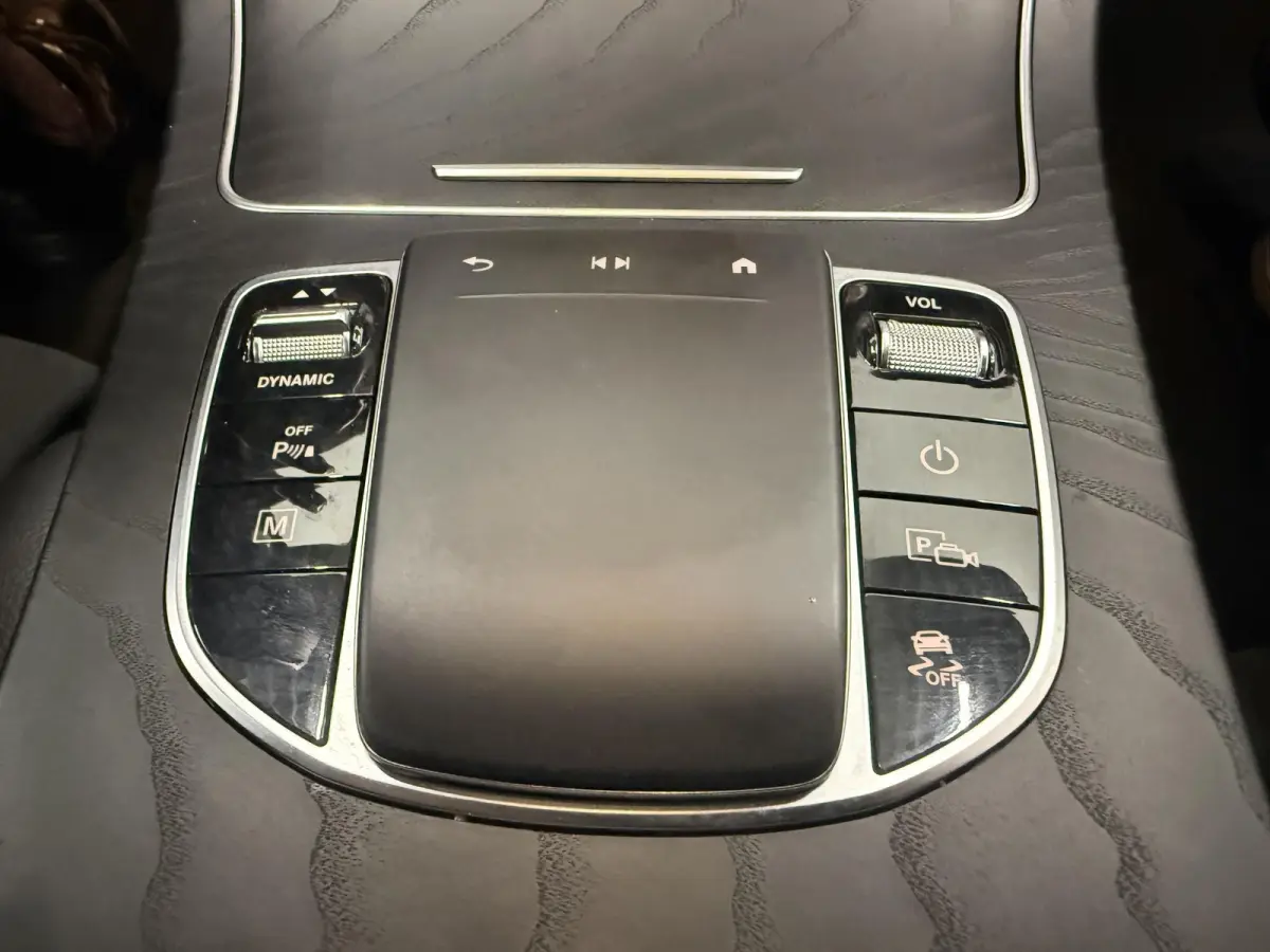 4MATIC Automaat PHEV AMG Line Navigatie Cruise Control Parkeersensoren Stoelverwarming Panorama dak Matrix LED-koplampen Virtual Cockpit Surround-systeem Burmester Inductielader