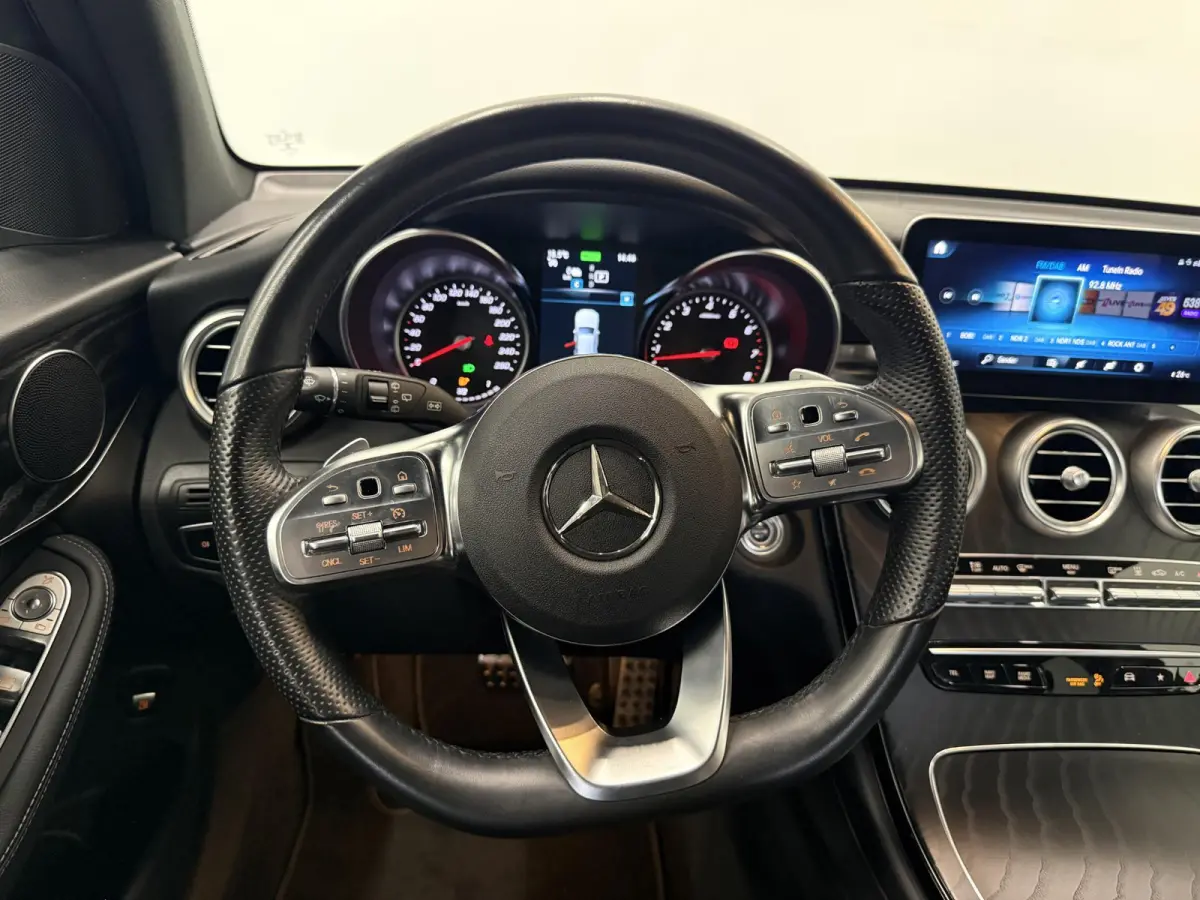 4MATIC Automaat PHEV AMG Line Navigatie Cruise Control Parkeersensoren Stoelverwarming Panorama dak Matrix LED-koplampen Virtual Cockpit Surround-systeem Burmester Inductielader
