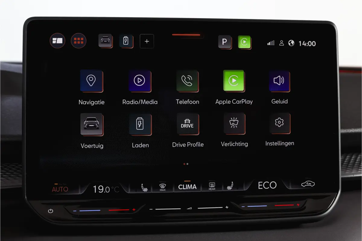 1.5 TSI e-Hybrid 272 PK VZ Performance | S/K-Panodak | Elek. Trekhaak | Matrix LED | Sennheiser | Elek. stoelen | Adapt. Cruise | Stoel-+Stuurverw. | 360 Camera | NAV+App. Connect | ECC | LM