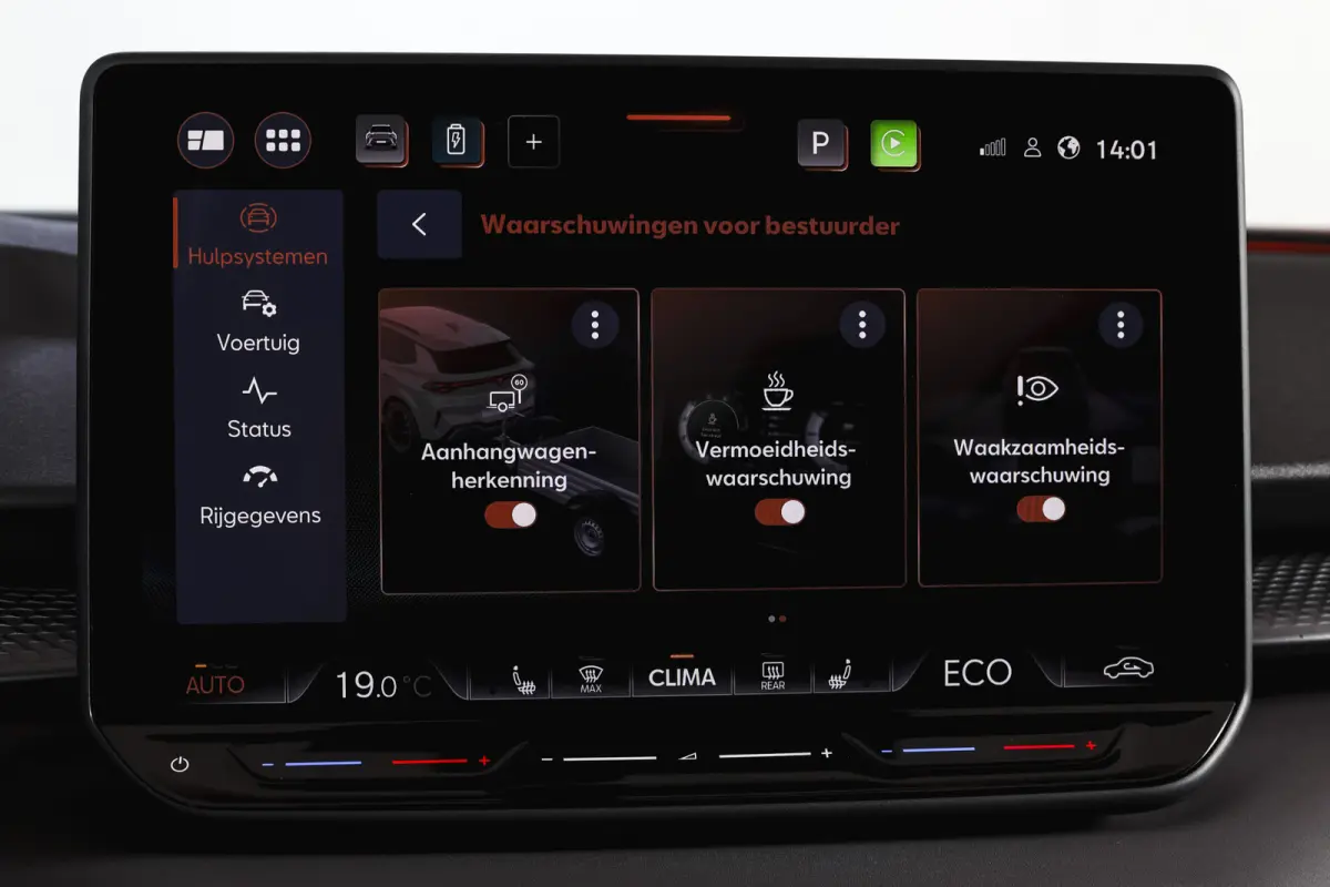 1.5 TSI e-Hybrid 272 PK VZ Performance | S/K-Panodak | Elek. Trekhaak | Matrix LED | Sennheiser | Elek. stoelen | Adapt. Cruise | Stoel-+Stuurverw. | 360 Camera | NAV+App. Connect | ECC | LM