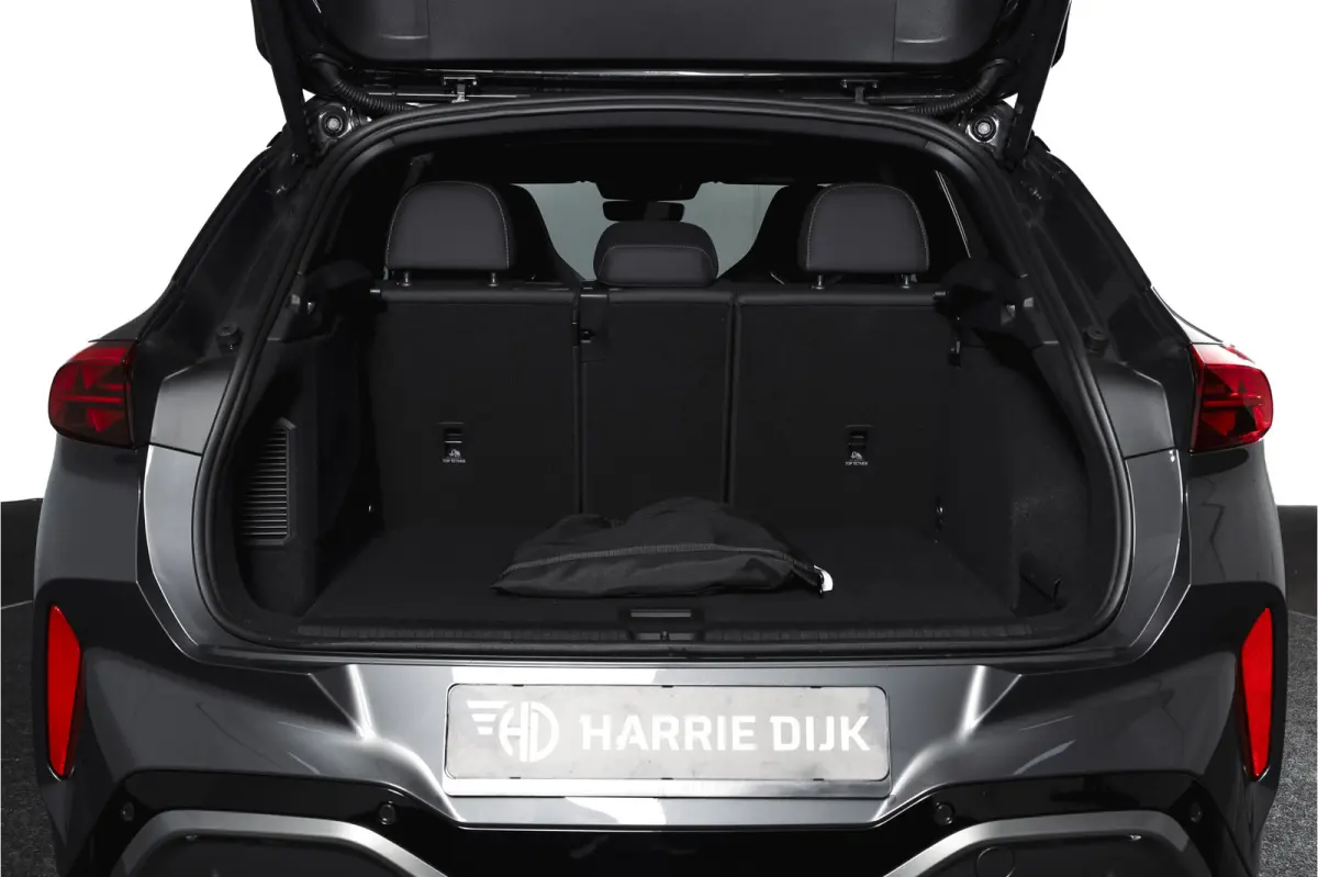 1.5 TSI e-Hybrid 272 PK VZ Performance | S/K-Panodak | Elek. Trekhaak | Matrix LED | Sennheiser | Elek. stoelen | Adapt. Cruise | Stoel-+Stuurverw. | 360 Camera | NAV+App. Connect | ECC | LM