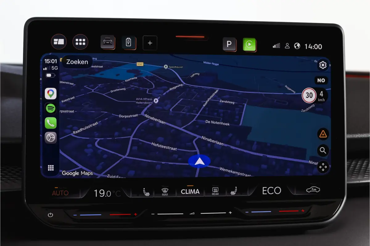 1.5 TSI e-Hybrid 272 PK VZ Performance | S/K-Panodak | Elek. Trekhaak | Matrix LED | Sennheiser | Elek. stoelen | Adapt. Cruise | Stoel-+Stuurverw. | 360 Camera | NAV+App. Connect | ECC | LM
