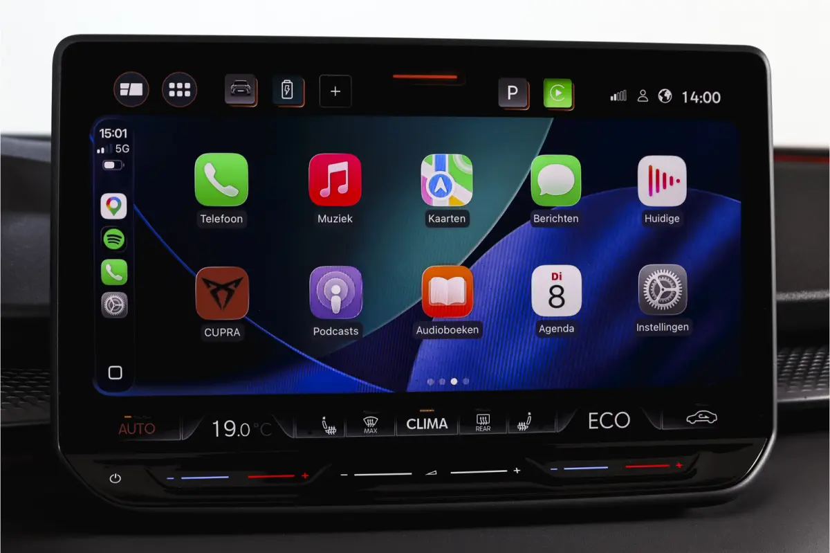 1.5 TSI e-Hybrid 272 PK VZ Performance | S/K-Panodak | Elek. Trekhaak | Matrix LED | Sennheiser | Elek. stoelen | Adapt. Cruise | Stoel-+Stuurverw. | 360 Camera | NAV+App. Connect | ECC | LM