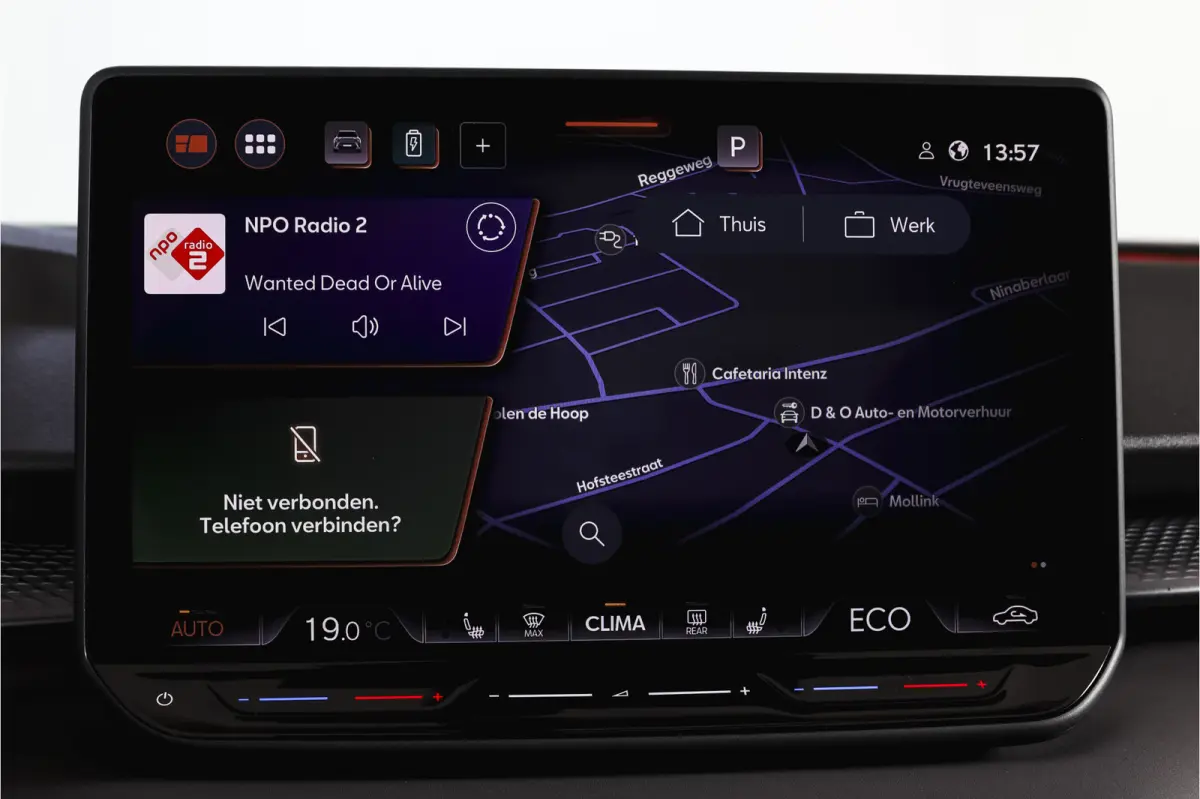 1.5 TSI e-Hybrid 272 PK VZ Performance | S/K-Panodak | Elek. Trekhaak | Matrix LED | Sennheiser | Elek. stoelen | Adapt. Cruise | Stoel-+Stuurverw. | 360 Camera | NAV+App. Connect | ECC | LM
