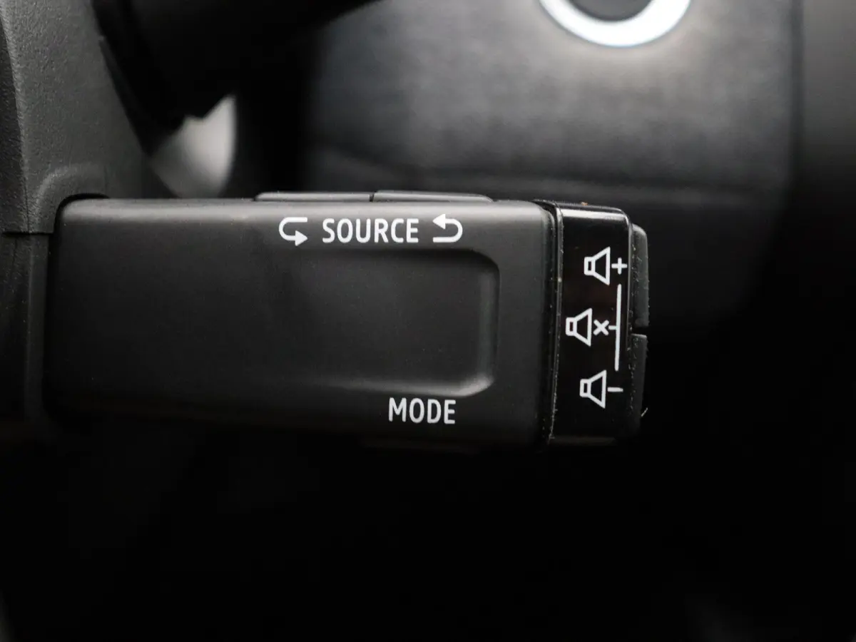 1.6 E-Tech Full Hybrid 145 techno | Navigatie | Apple carplay | Android auto | Climate control | Led verlichting |