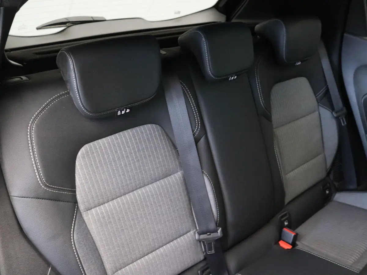 1.6 E-Tech Full Hybrid 145 techno | Navigatie | Apple carplay | Android auto | Climate control | Led verlichting |