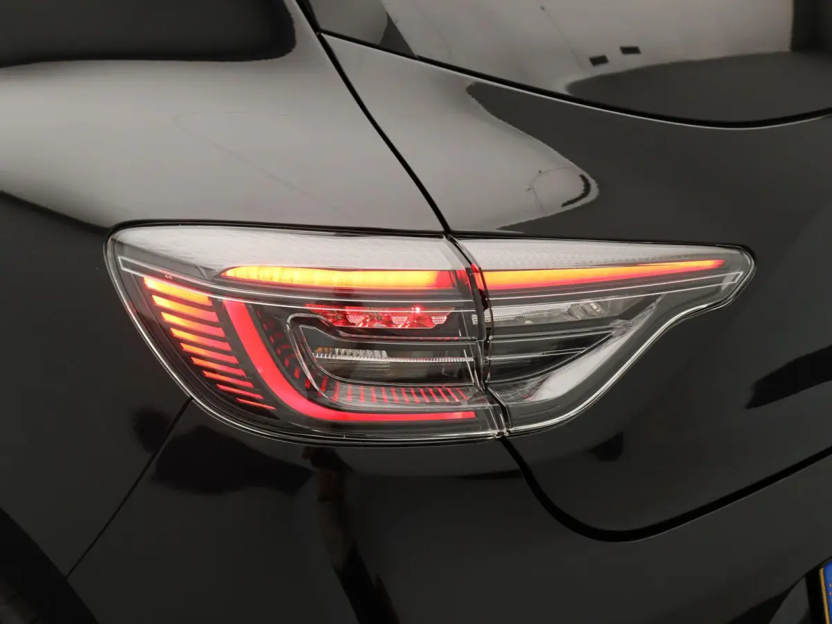 1.6 E-Tech Full Hybrid 145 techno | Navigatie | Apple carplay | Android auto | Climate control | Led verlichting |