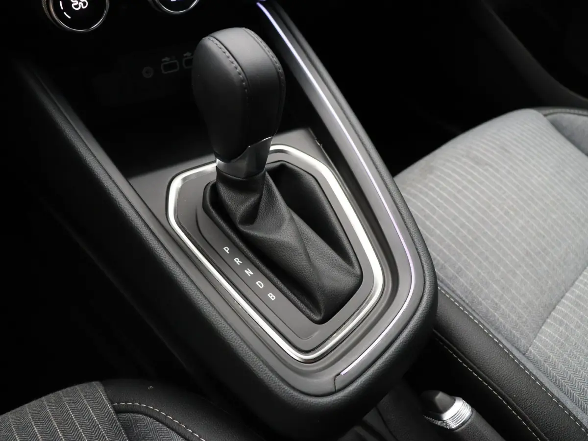 1.6 E-Tech Full Hybrid 145 techno | Navigatie | Apple carplay | Android auto | Climate control | Led verlichting |