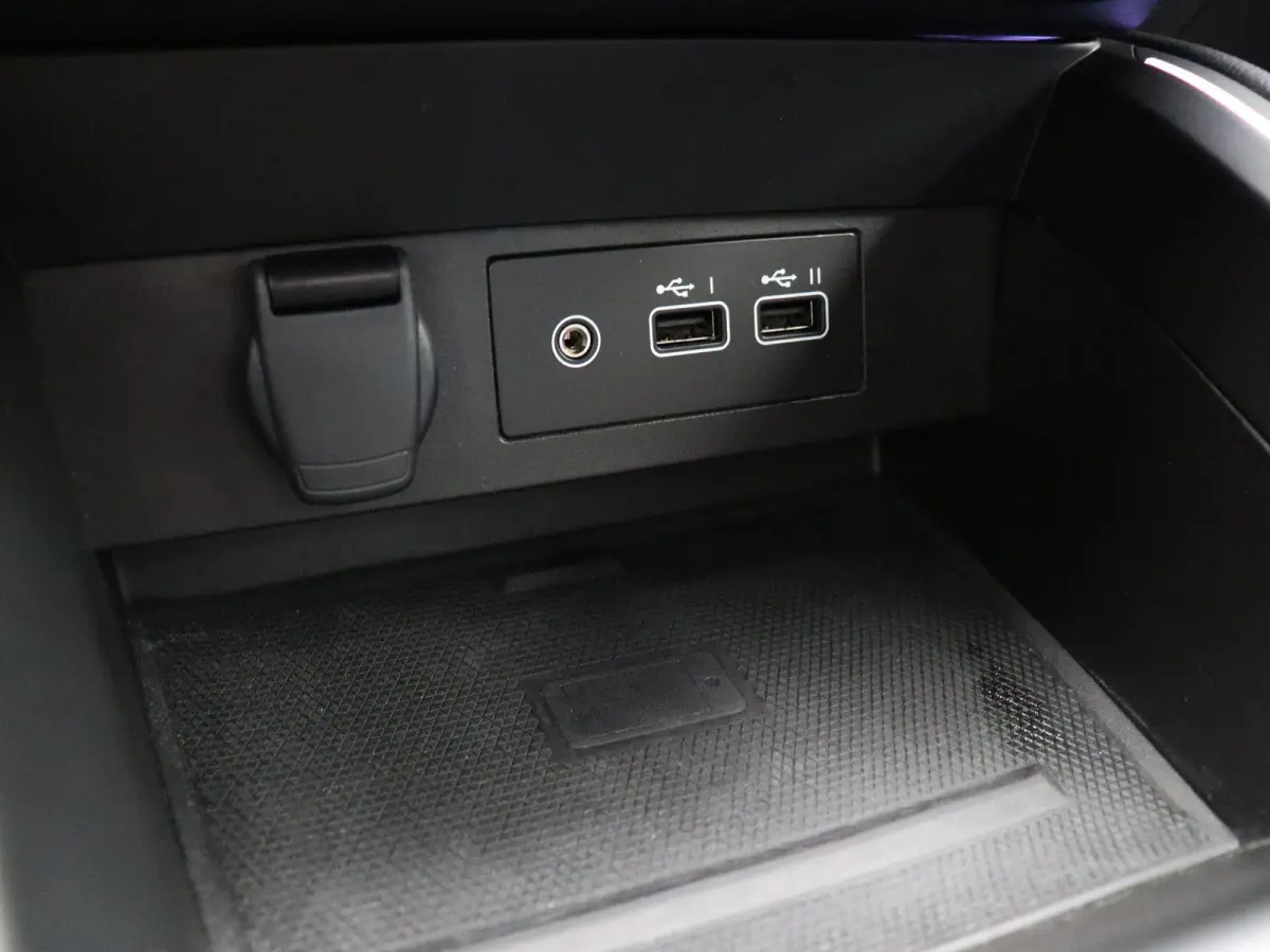 1.6 E-Tech Full Hybrid 145 techno | Navigatie | Apple carplay | Android auto | Climate control | Led verlichting |