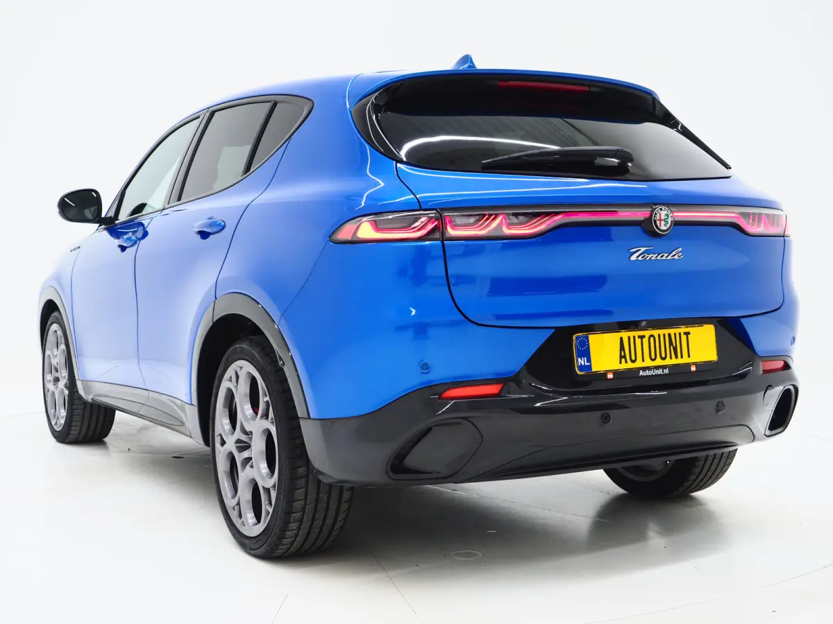 1.5T Hybrid Edizione Speciale | Adaptive Cruise | Camera | Keyless | Sfeerlicht | Stoel/Stuurverwarming | LED