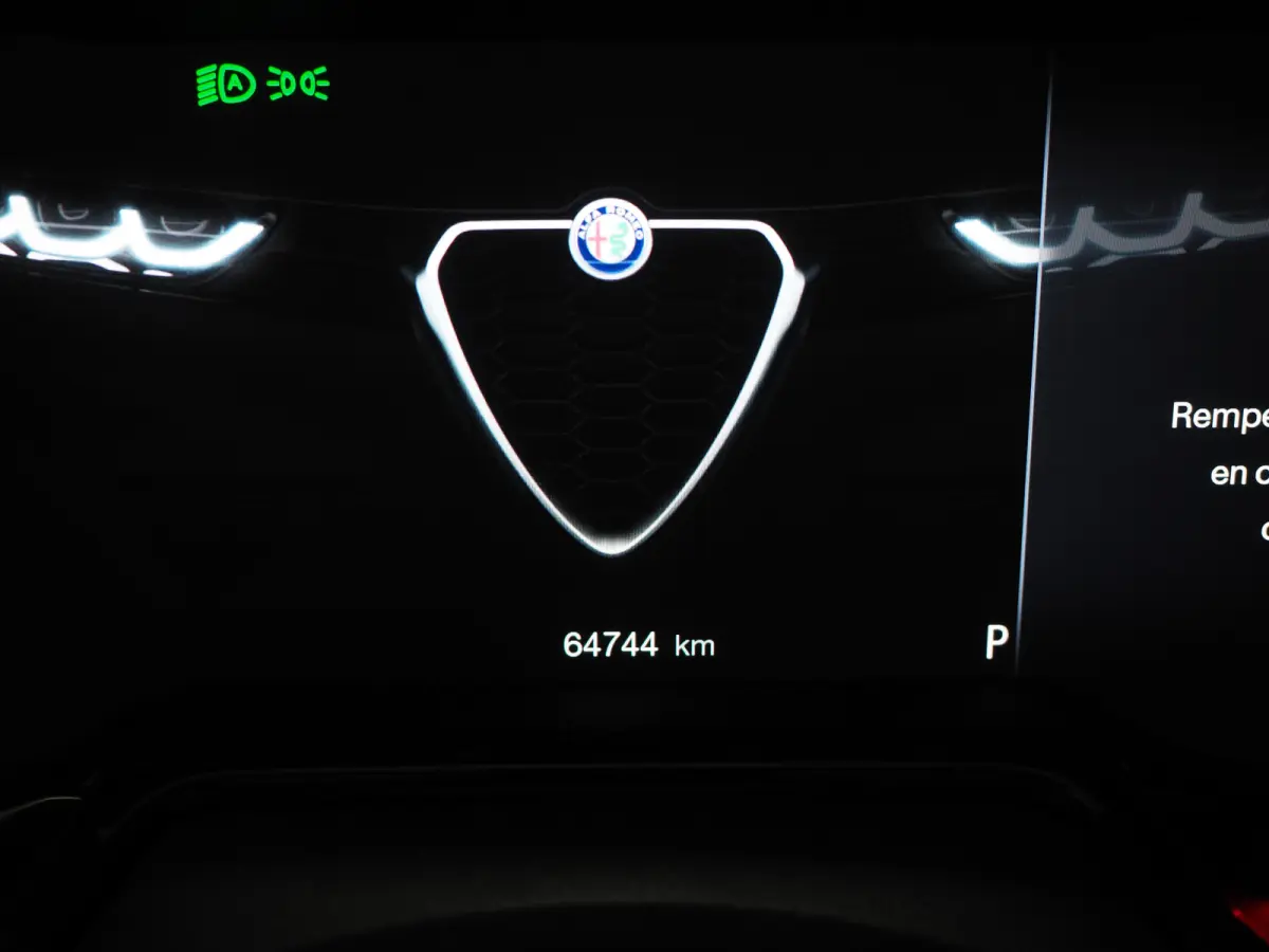 1.5T Hybrid Edizione Speciale | Adaptive Cruise | Camera | Keyless | Sfeerlicht | Stoel/Stuurverwarming | LED