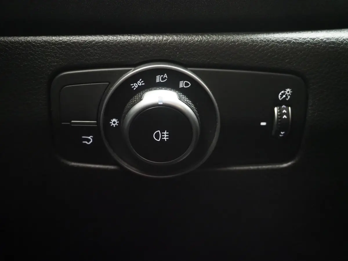 1.5T Hybrid Edizione Speciale | Adaptive Cruise | Camera | Keyless | Sfeerlicht | Stoel/Stuurverwarming | LED