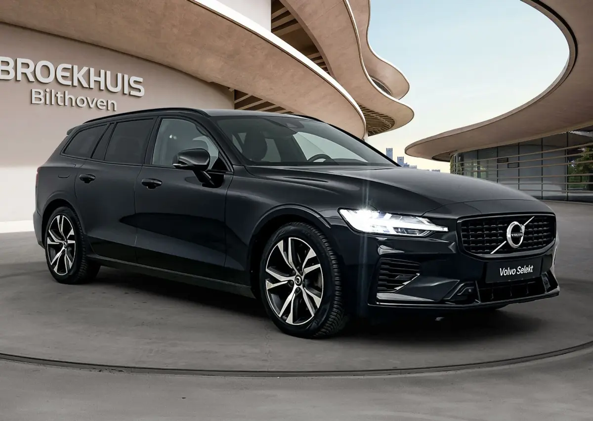 2.0 T6 Recharge AWD R-Design | BLIS | Adaptive Cruiscontrol | LED Bochtenverlichting | PDC V+A en Camera | Stoel verwarming + geheugen | Verwarmbare vooruit |