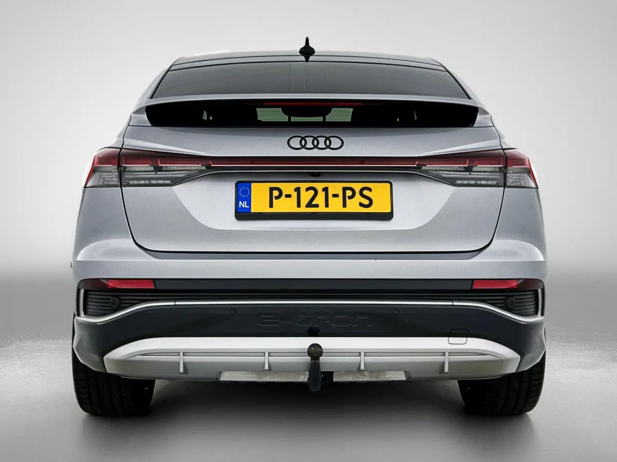 55 kWh 35 S Edition | APPLE CARPLAY | ANDROID AUTO | ACHTERUITRIJCAMERA | ELEKTRISCHE ACHTERKLEP | STOELVERWARMING | TREKHAAK | NAVIGATIE | CRUISE CONTROL | BLUETOOTH | CLIMATE CONTROL | LIC
