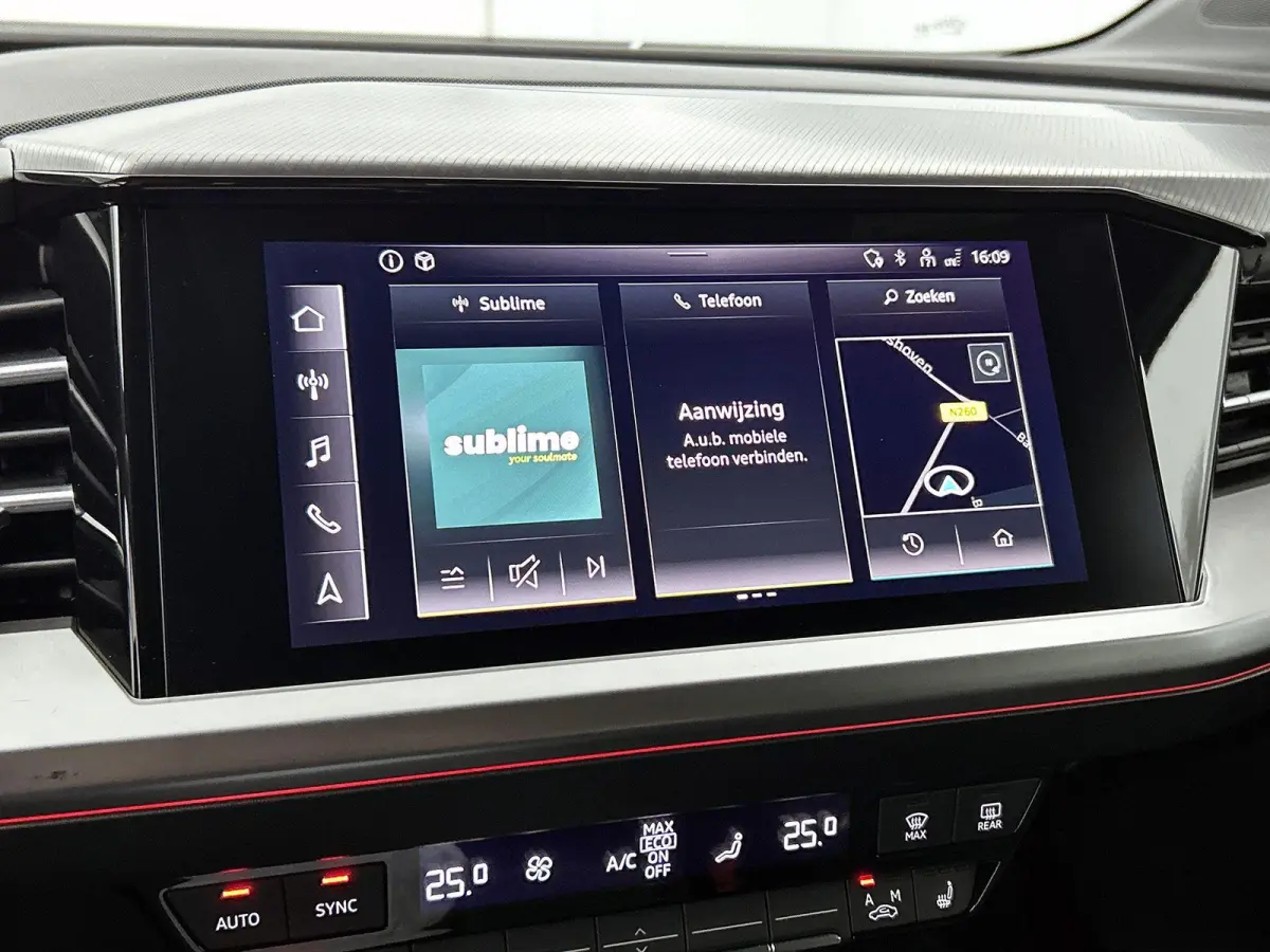 55 kWh 35 S Edition | APPLE CARPLAY | ANDROID AUTO | ACHTERUITRIJCAMERA | ELEKTRISCHE ACHTERKLEP | STOELVERWARMING | TREKHAAK | NAVIGATIE | CRUISE CONTROL | BLUETOOTH | CLIMATE CONTROL | LIC