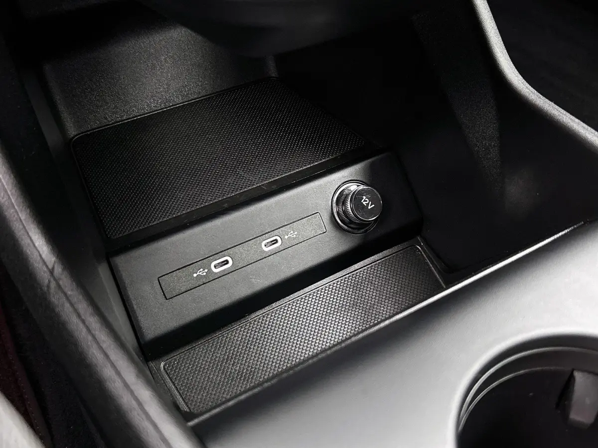 55 kWh 35 S Edition | APPLE CARPLAY | ANDROID AUTO | ACHTERUITRIJCAMERA | ELEKTRISCHE ACHTERKLEP | STOELVERWARMING | TREKHAAK | NAVIGATIE | CRUISE CONTROL | BLUETOOTH | CLIMATE CONTROL | LIC