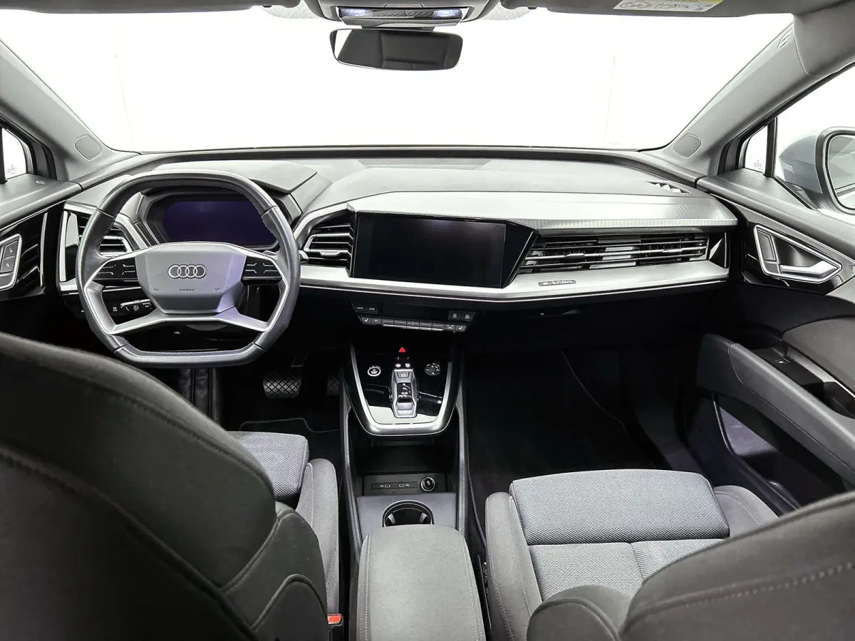 55 kWh 35 S Edition | APPLE CARPLAY | ANDROID AUTO | ACHTERUITRIJCAMERA | ELEKTRISCHE ACHTERKLEP | STOELVERWARMING | TREKHAAK | NAVIGATIE | CRUISE CONTROL | BLUETOOTH | CLIMATE CONTROL | LIC