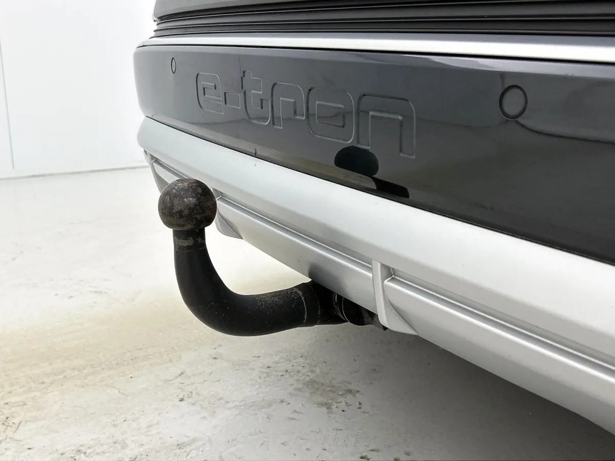 55 kWh 35 S Edition | APPLE CARPLAY | ANDROID AUTO | ACHTERUITRIJCAMERA | ELEKTRISCHE ACHTERKLEP | STOELVERWARMING | TREKHAAK | NAVIGATIE | CRUISE CONTROL | BLUETOOTH | CLIMATE CONTROL | LIC