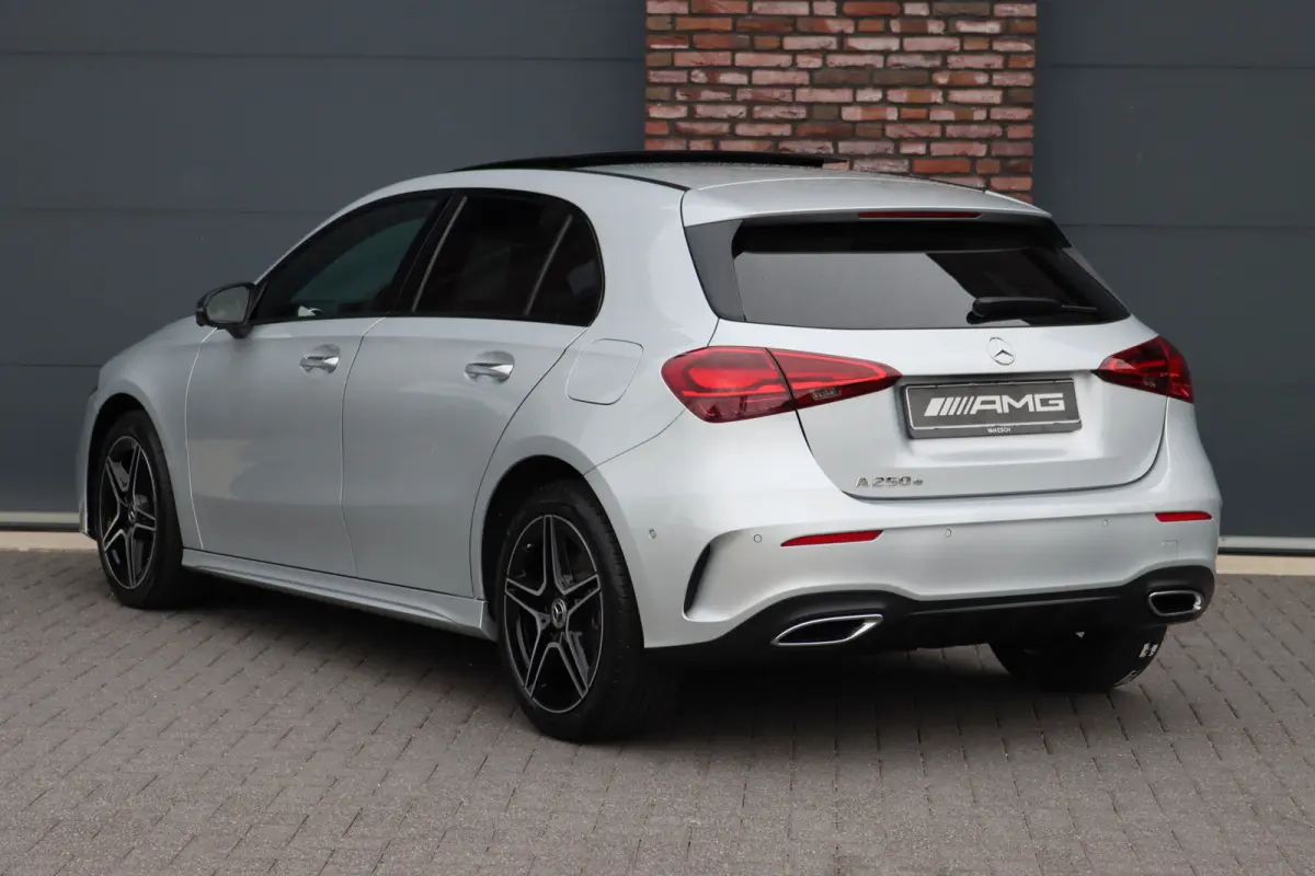 250 e AMG Line | Panoramadak | Memory | Distronic | HUD | Keyless Go | Advanced Sound System | Sfeerverlichting | Multibeam LED | Augmented Reality |
