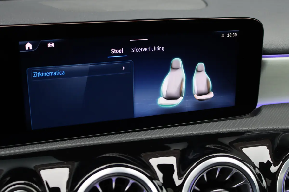 250 e AMG Line | Panoramadak | Memory | Distronic | HUD | Keyless Go | Advanced Sound System | Sfeerverlichting | Multibeam LED | Augmented Reality |