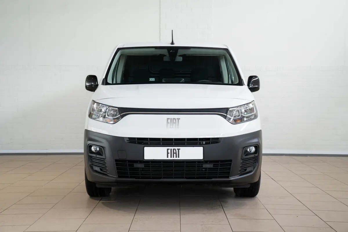 136 L1 50 kWh | Laadruimte Pakket | Camera | Navigatie | Parkeersensoren | Apple Carplay & Android Auto | Climate Controle |