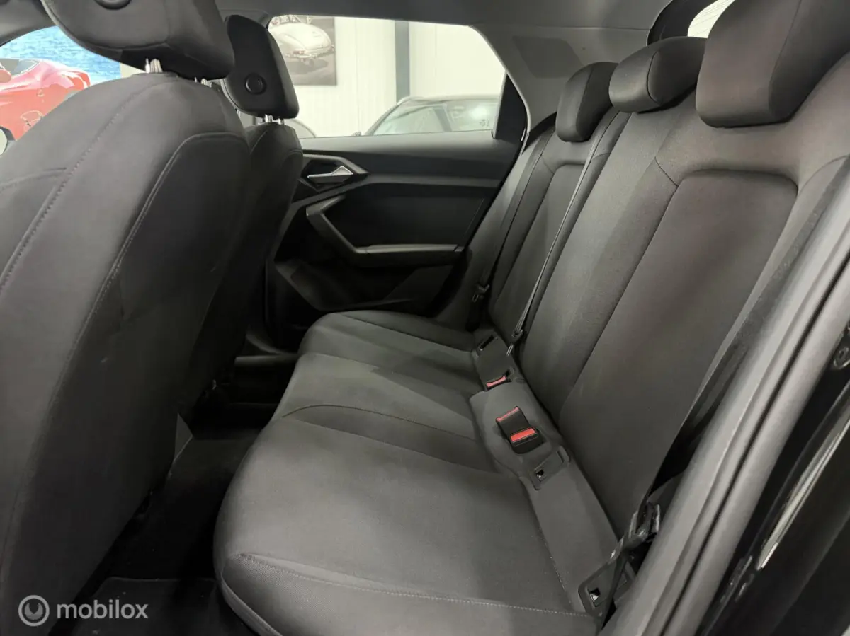 1.0 TFSI AUTOMAAT AMBIENTE AUTOMAAT