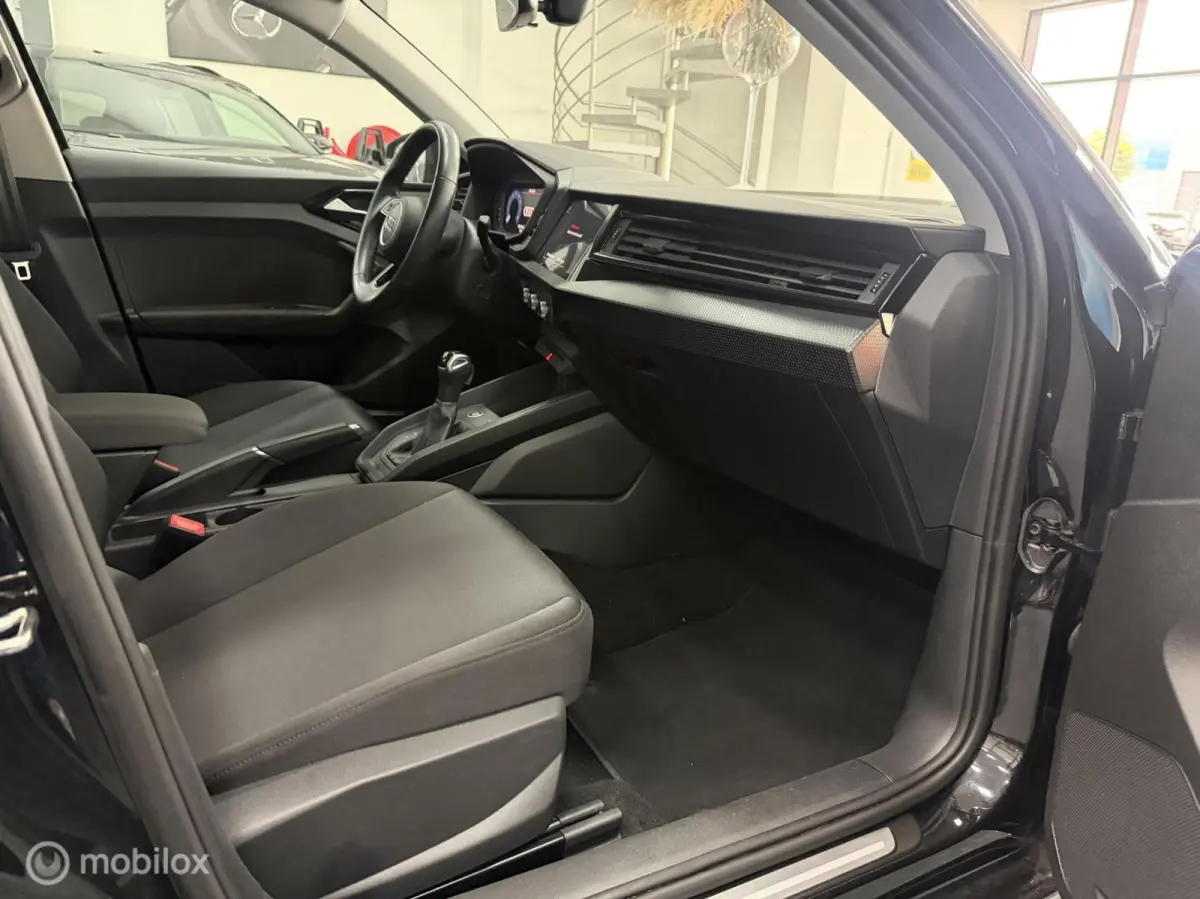 1.0 TFSI AUTOMAAT AMBIENTE AUTOMAAT