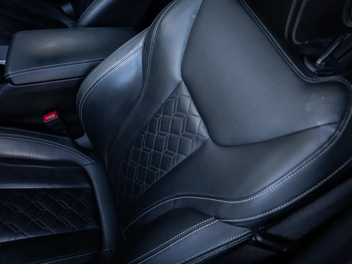 330e High Executive M-Sport Pro l Individuel l Pano l ACC l Performance Diff.