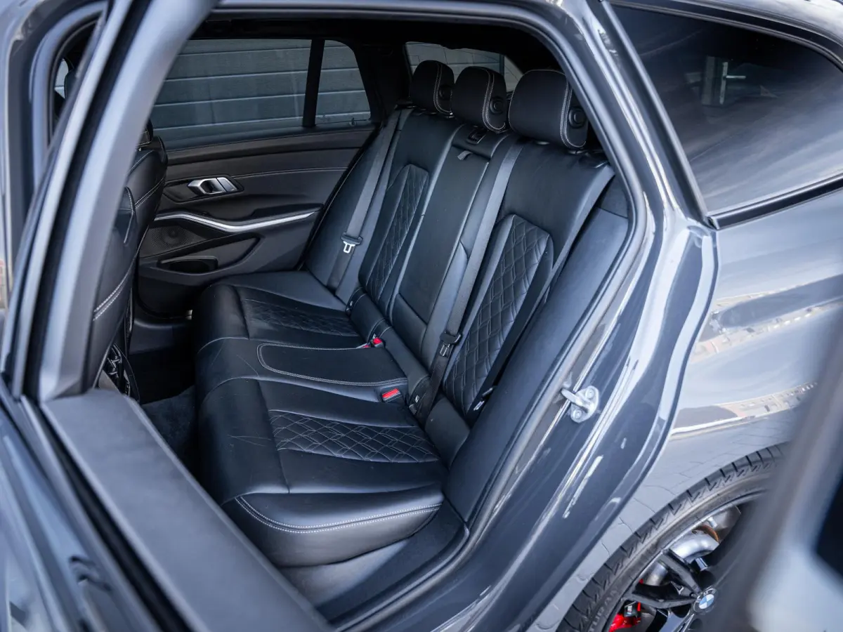 330e High Executive M-Sport Pro l Individuel l Pano l ACC l Performance Diff.