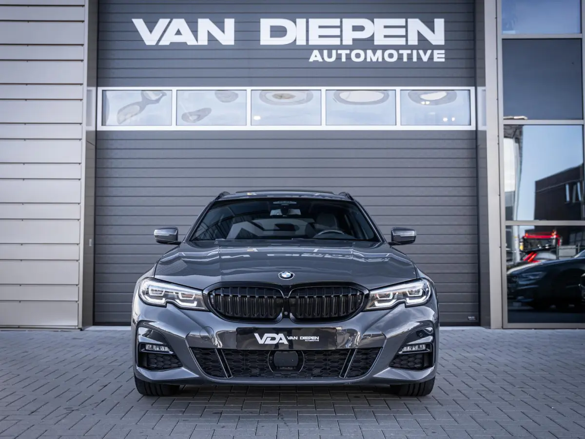 330e High Executive M-Sport Pro l Individuel l Pano l ACC l Performance Diff.