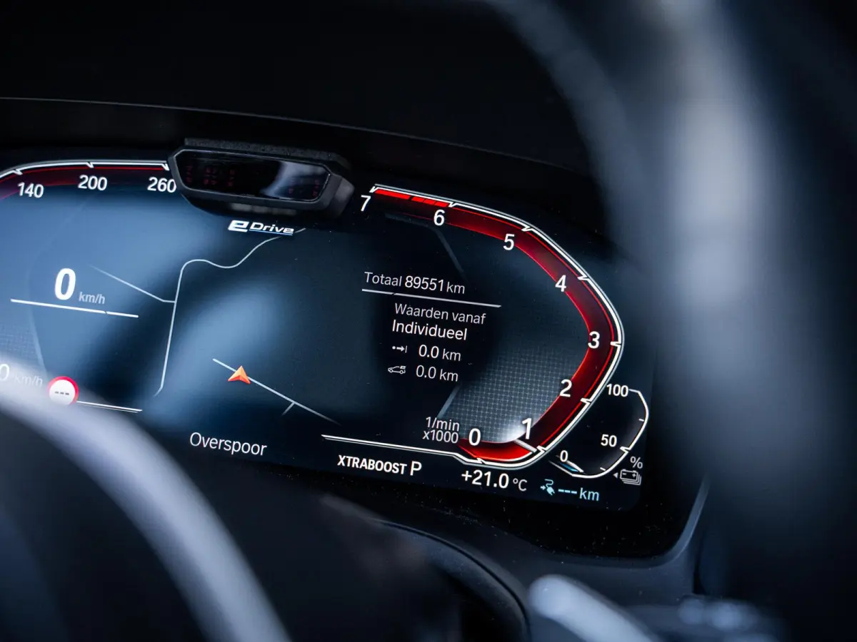 330e High Executive M-Sport Pro l Individuel l Pano l ACC l Performance Diff.