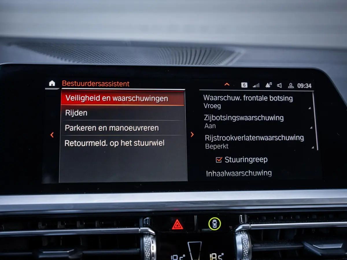 330e High Executive M-Sport Pro l Individuel l Pano l ACC l Performance Diff.