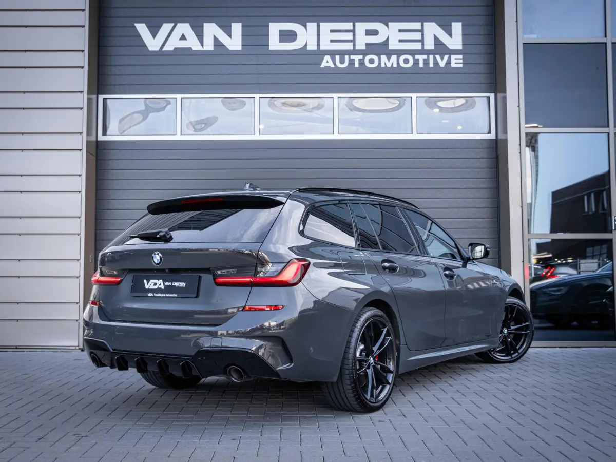 330e High Executive M-Sport Pro l Individuel l Pano l ACC l Performance Diff.