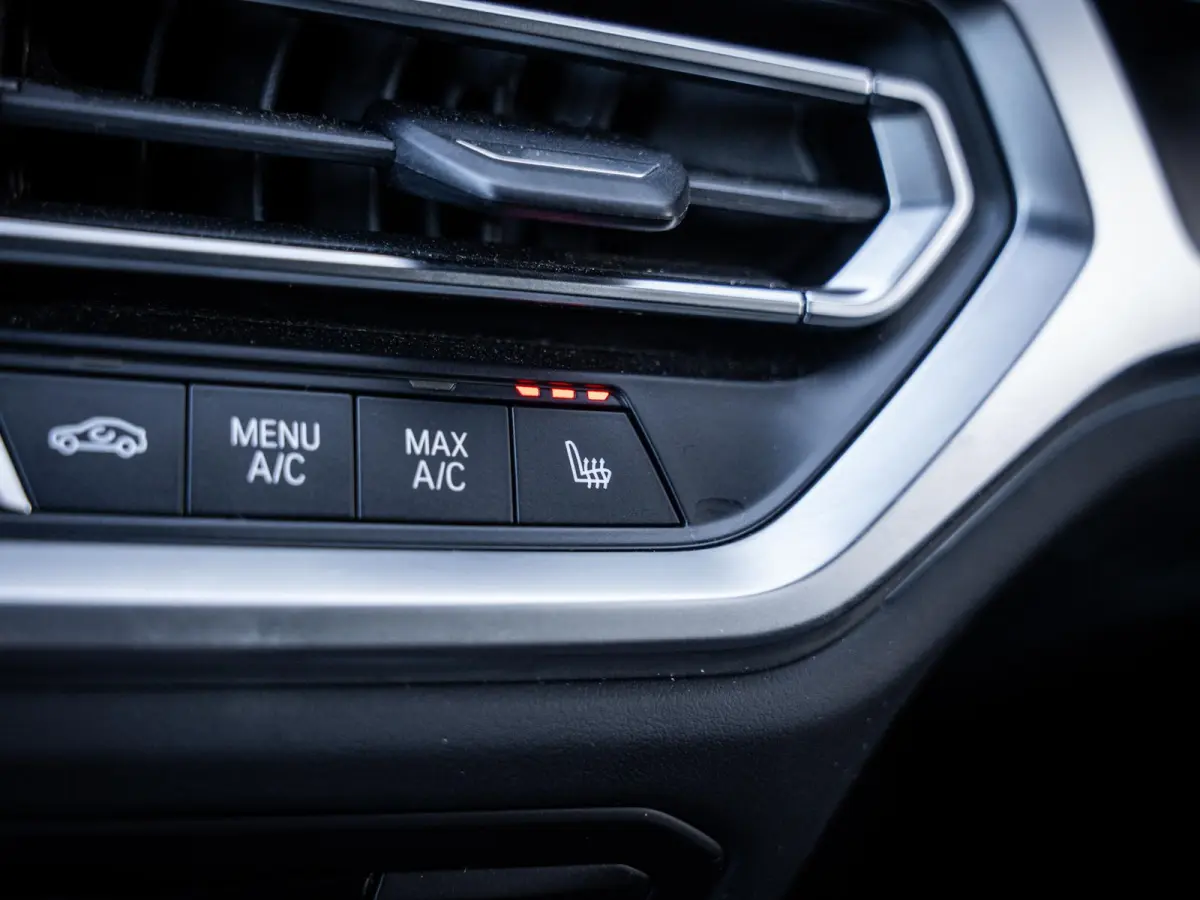 330e High Executive M-Sport Pro l Individuel l Pano l ACC l Performance Diff.