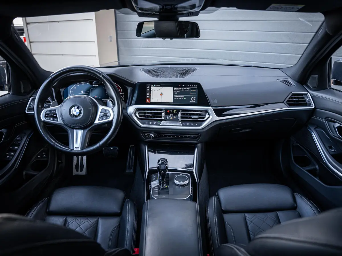 330e High Executive M-Sport Pro l Individuel l Pano l ACC l Performance Diff.