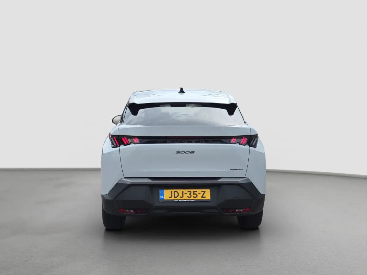 1.2 Hybrid 145 Allure Tot 8 jaar garantie | Camera | Panoramisch Navigatie | Keyless | LED | Parkeersensoren |