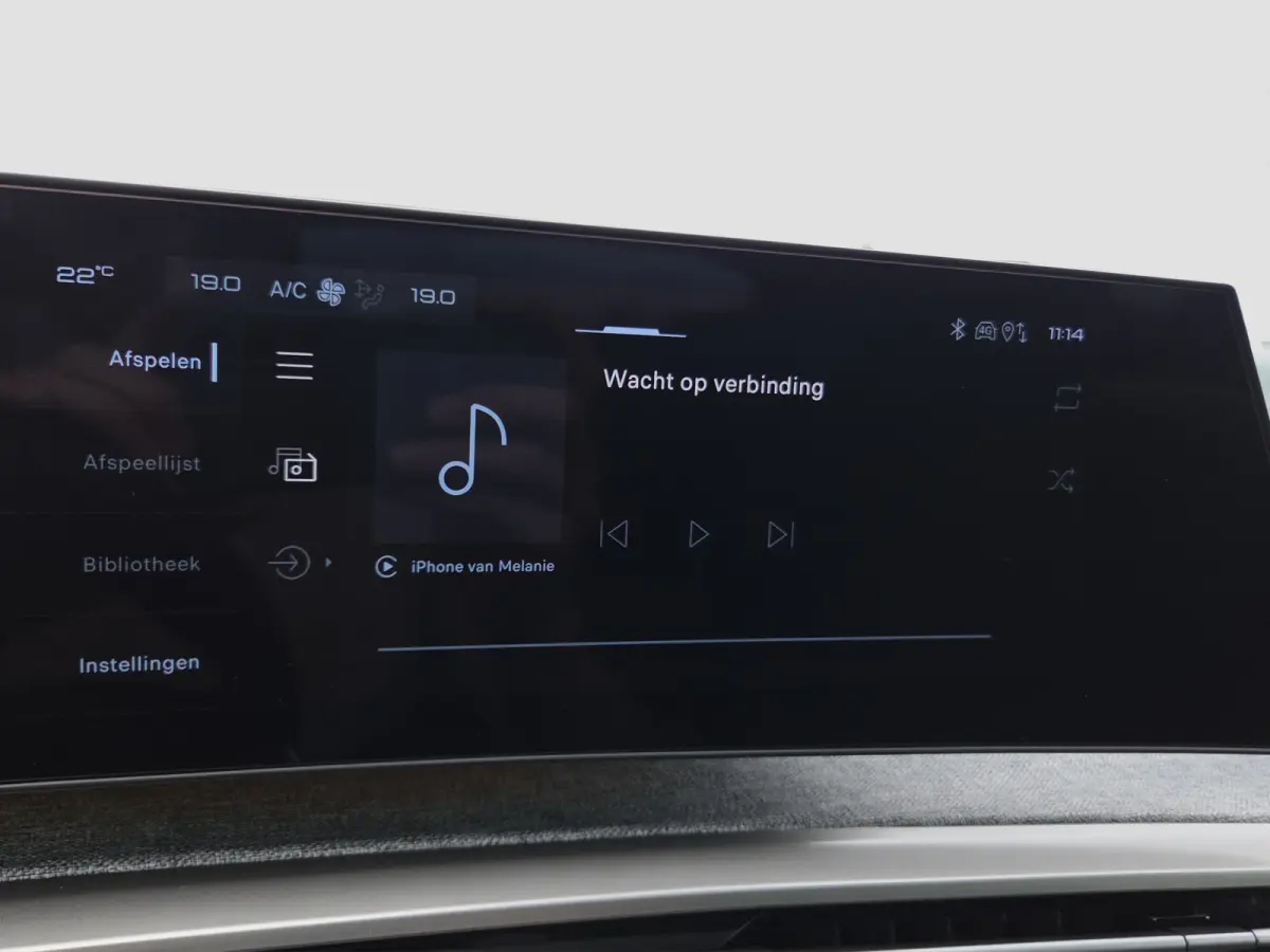 1.2 Hybrid 145 Allure Tot 8 jaar garantie | Camera | Panoramisch Navigatie | Keyless | LED | Parkeersensoren |